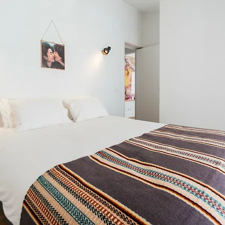 아파트 The Lisboans